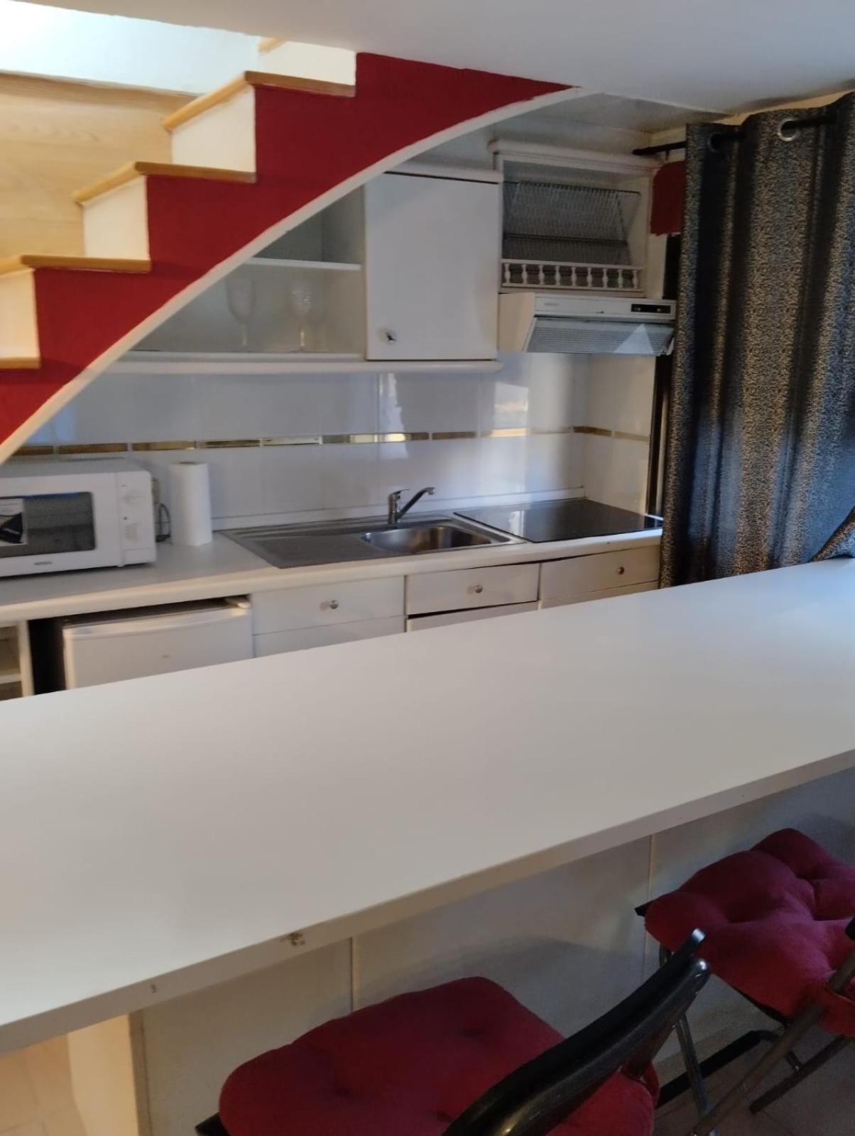 Aparsol Apartments Мадрид Екстериор снимка
