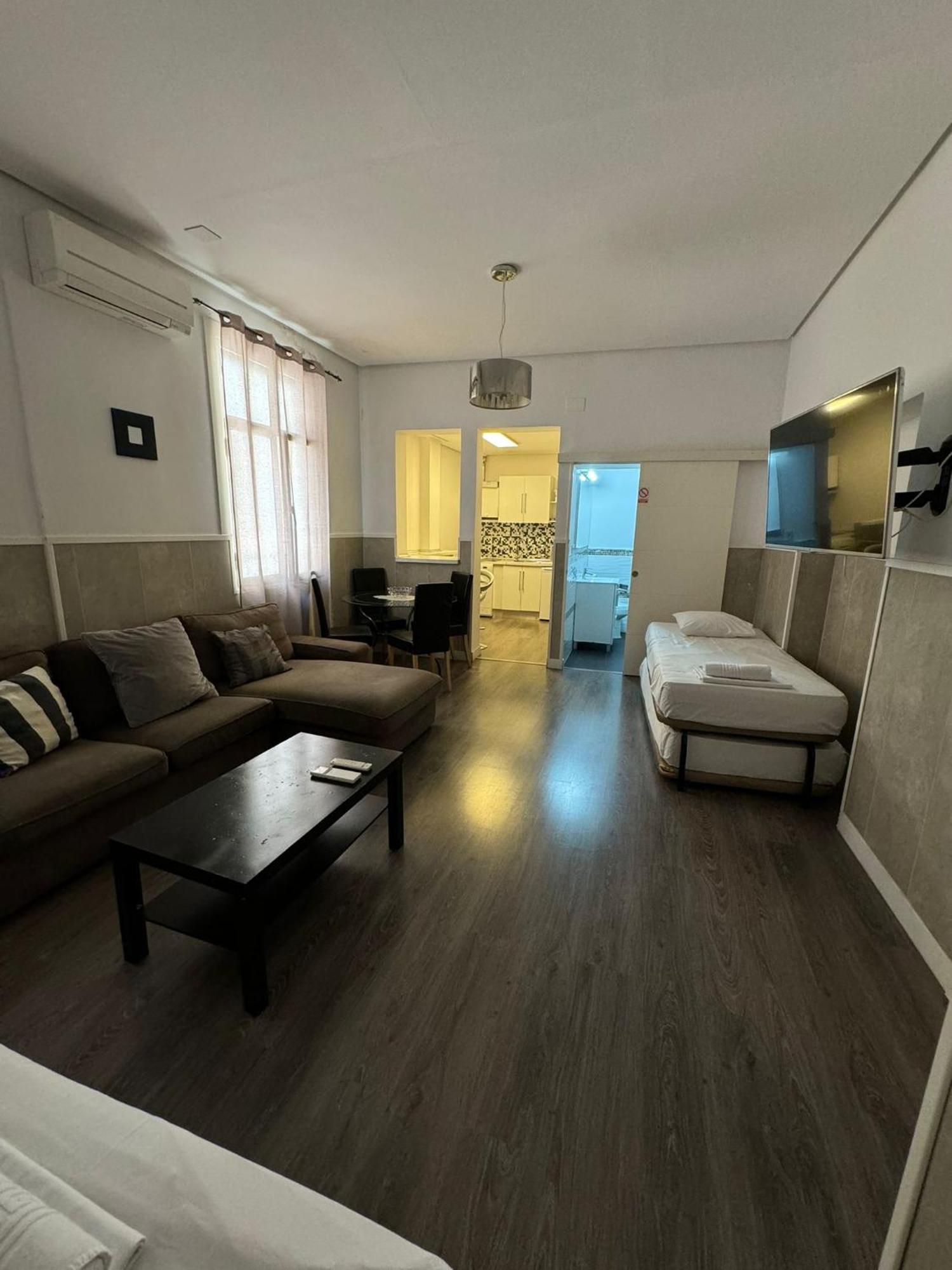 Aparsol Apartments Мадрид Екстериор снимка