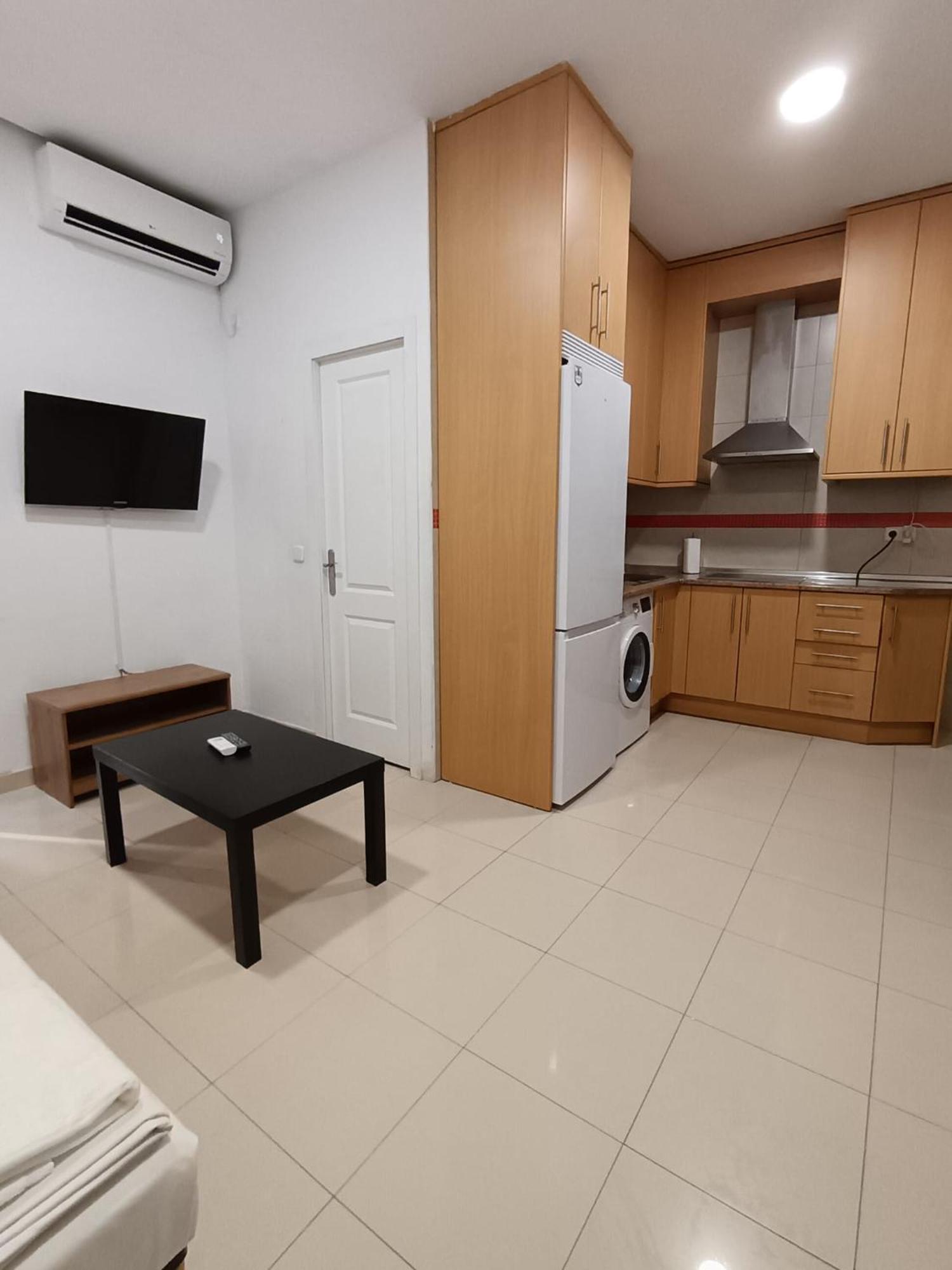 Aparsol Apartments Мадрид Екстериор снимка